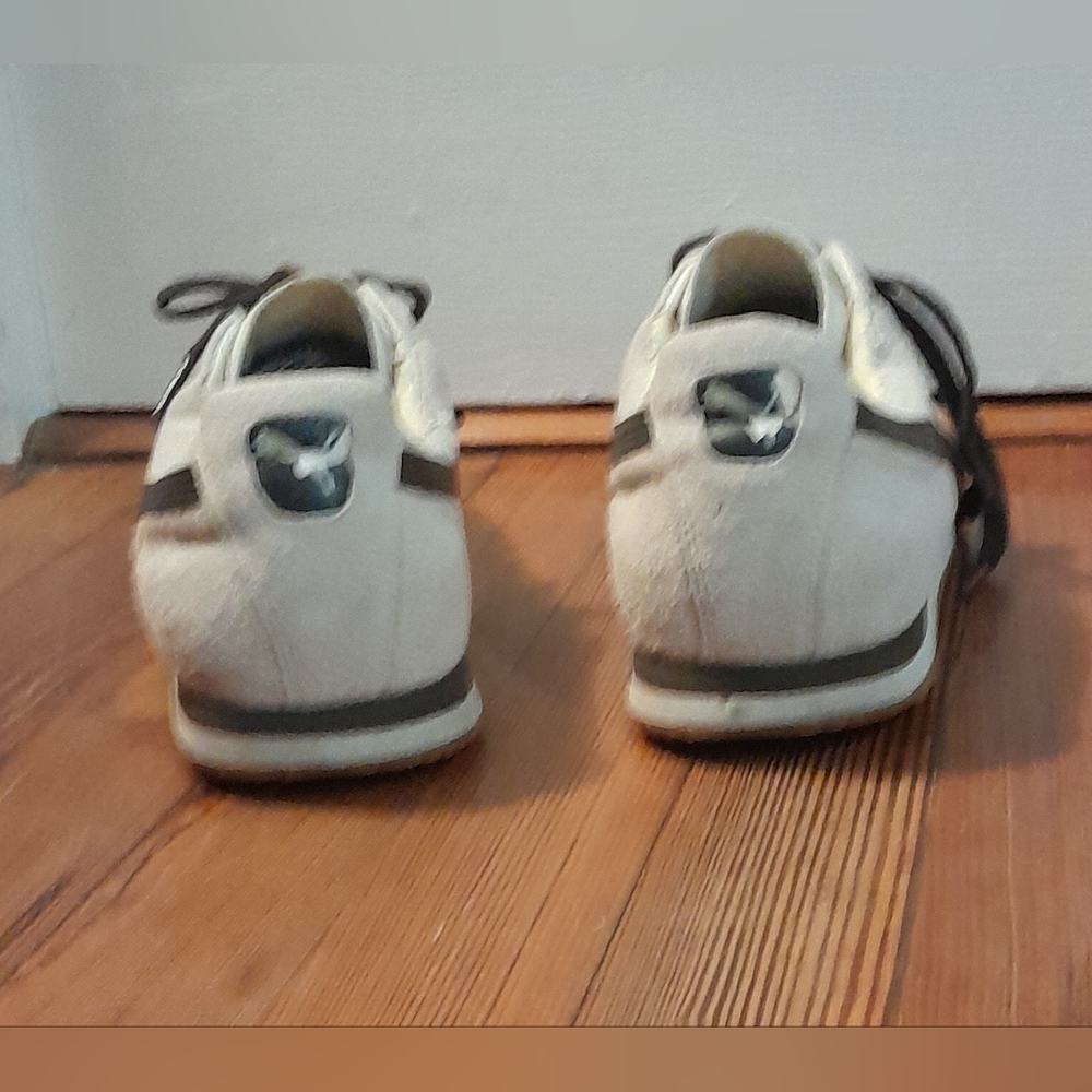 PUMA Romas, size 10.5 - Picture 5 of 6